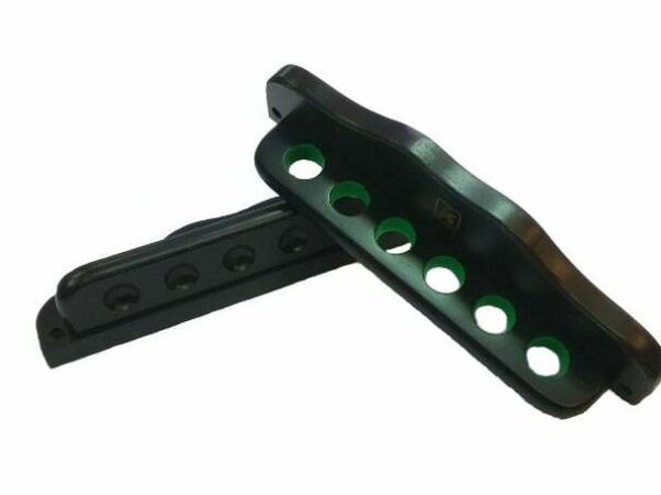 Knight Shot wall cue rack 6 cues black