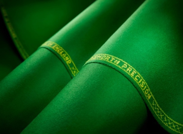 Key Features Official Hainsworth Precision Snooker Cloth in Olive Green Made in the United Kingdom Ultra-fast tournament-grade performance Composition: 95% Wool, 5% Nylon Width: 195cm (76 inches) Weight: 330gsm Designed for 12ft professional snooker tables Provides precise ball roll and smooth, consistent play Excellent durability with superior nap control